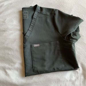 Figs catarina one pocket scrub top bonsai M